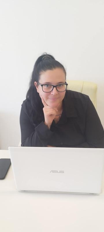 Hefler Réka 